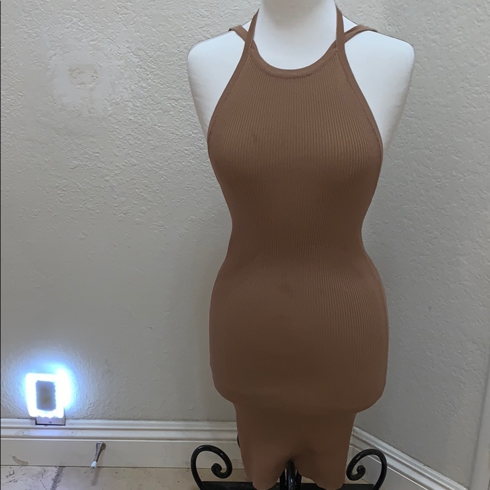 Gently loved Ribbed backless dress !